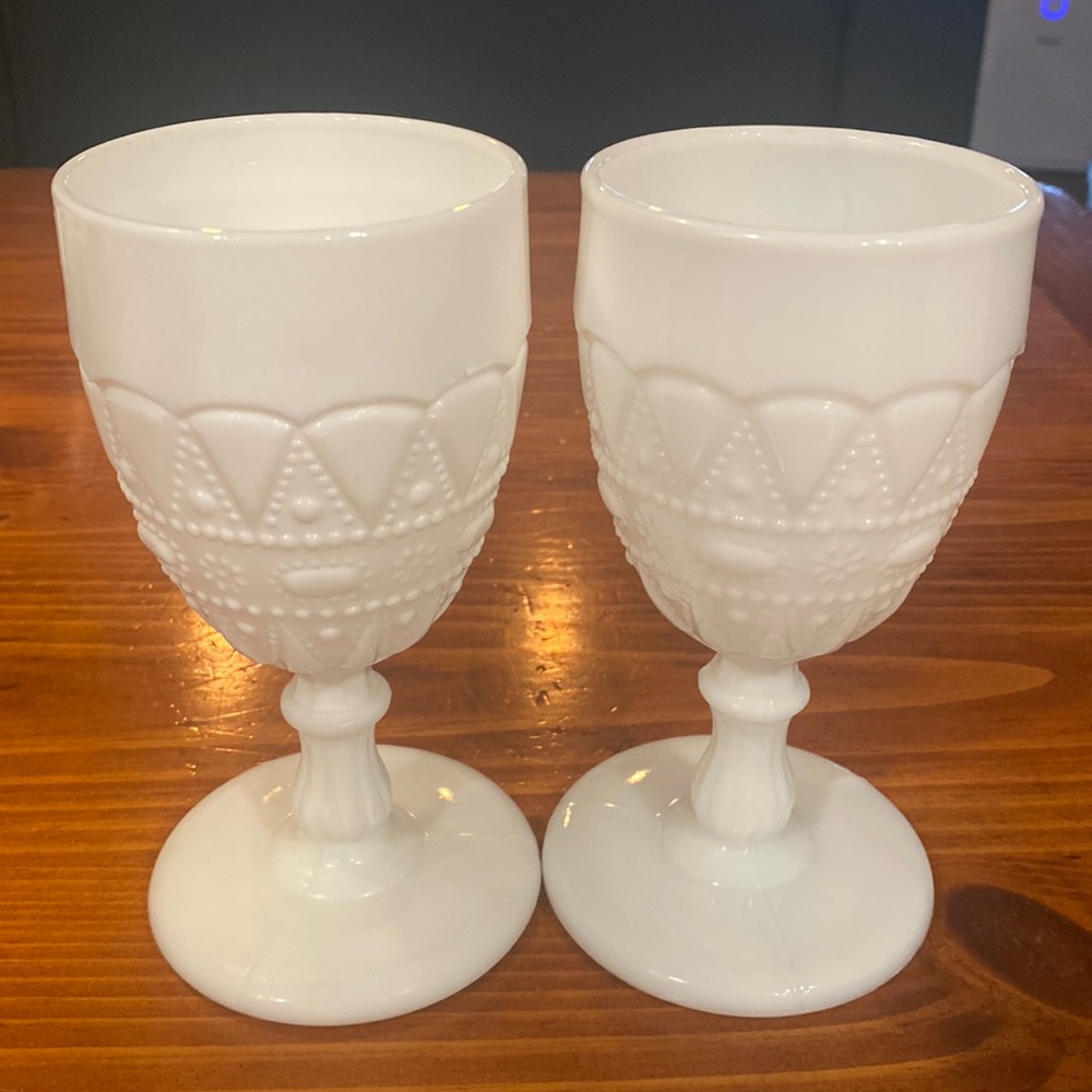 1940s Kemple, White Milk Glass Lace & Dewdrop Pattern Water Goblets